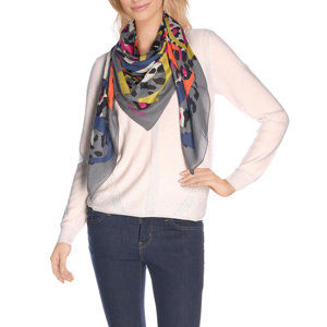 Guess dámský šedý šátek s barevným vzorem - T/U (GRY)